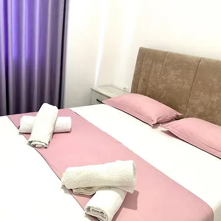 Shell Hom Appartement Golem (Tirana)