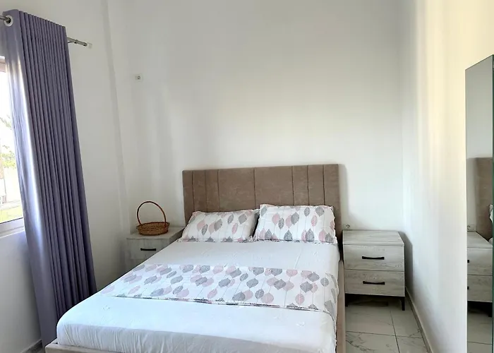 Shell Hom Apartman *